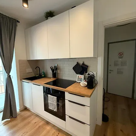 11 Apartaclean Cancellieri トリエステ